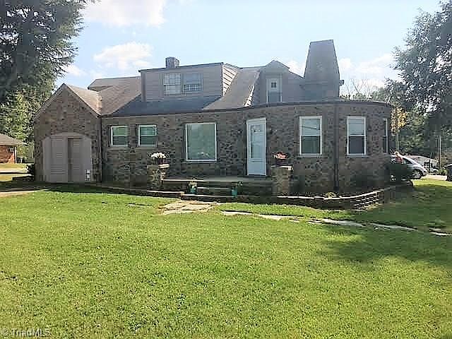 1st image of 301 Turner Dr #B