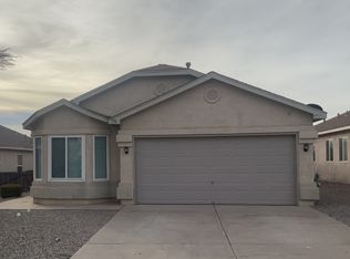 736 Autumn Meadows Dr NE, Rio Rancho, NM 87144
