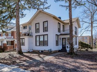 225 N Sleight St, Naperville, IL 60540