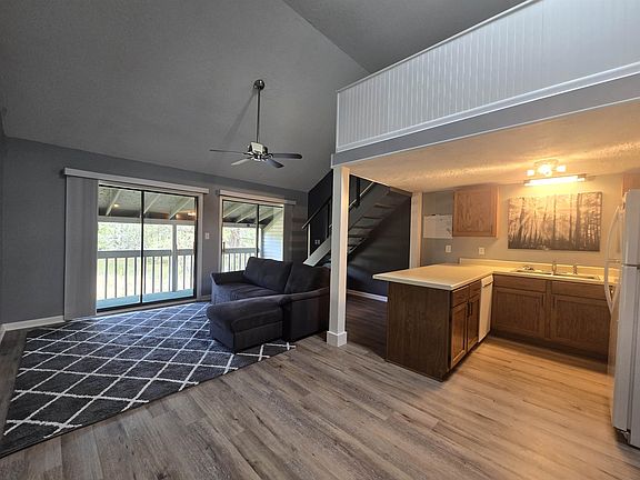 2nd image of 500 Fairway Village Dr. #H3