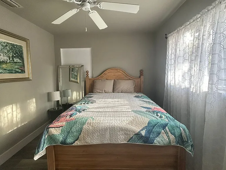 3103 Saxon Dr — Photo 11