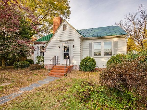 2nd image of 5626 Bryce Ln
