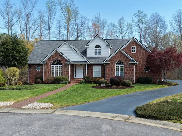 5026 Cobblestone Dr, Danville, VA 24540