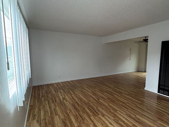 2nd image of 1029 47th St APT 4