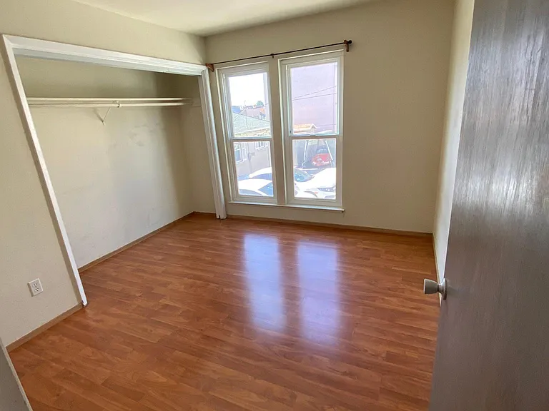 1528 Oxford St #3 — Photo 5