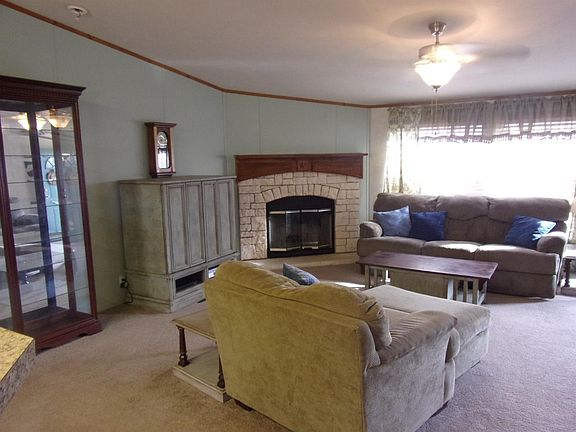 3rd image of 1618 County Road 7245