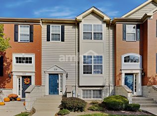 209 Comstock Dr, Elgin, IL 60124