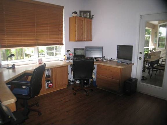 67 Cimmaron Dr Office