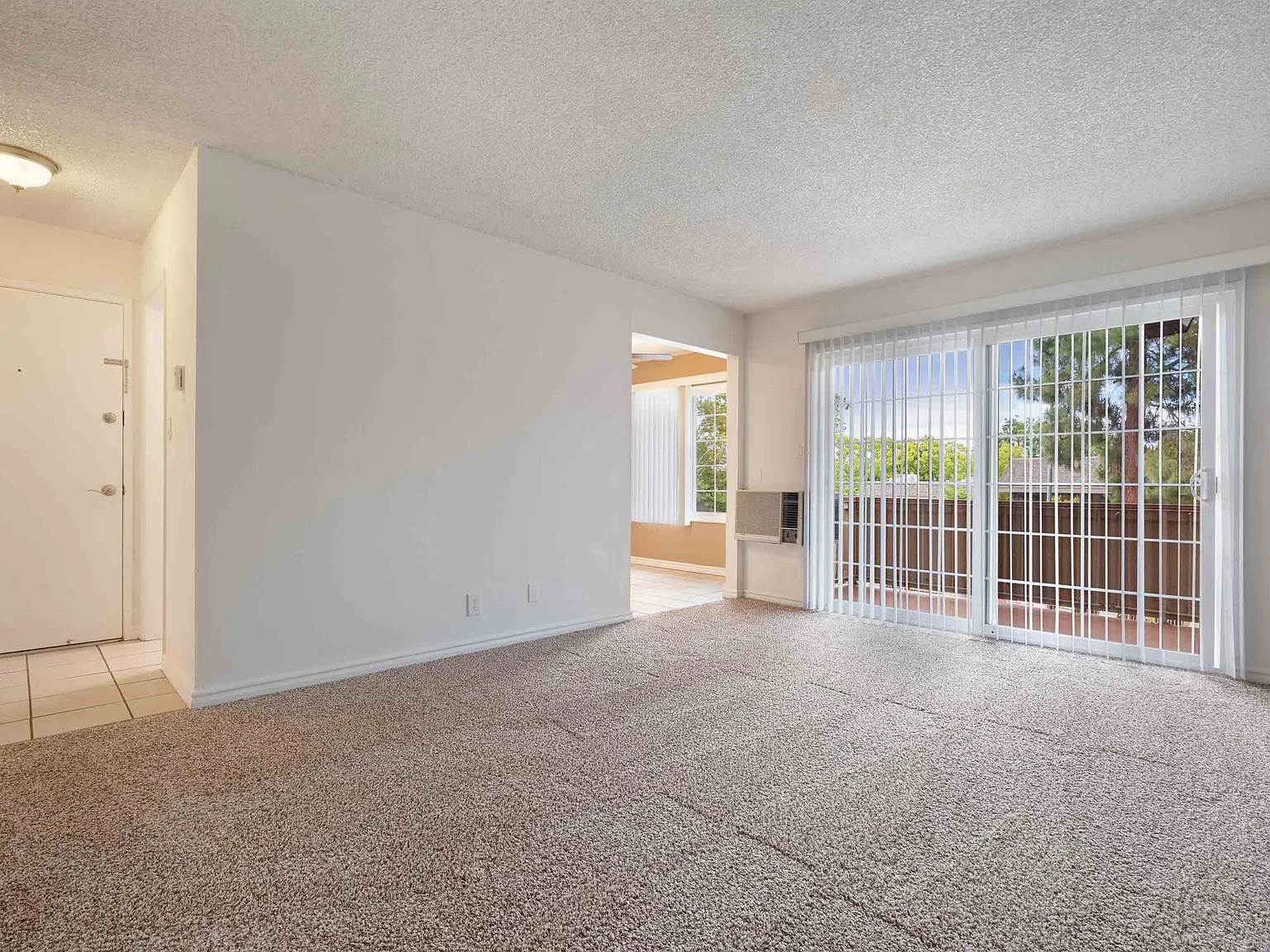 Fremont Manor — Photo 3