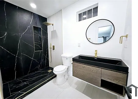 2865 NE 13th Ave — Photo 11