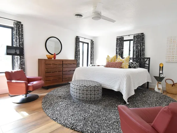 206 E Wallace Street, Llano, TX 78643