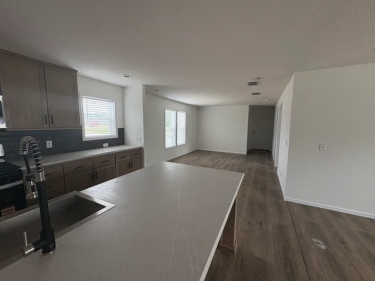 8241 W Cygnes Cir — Photo 7
