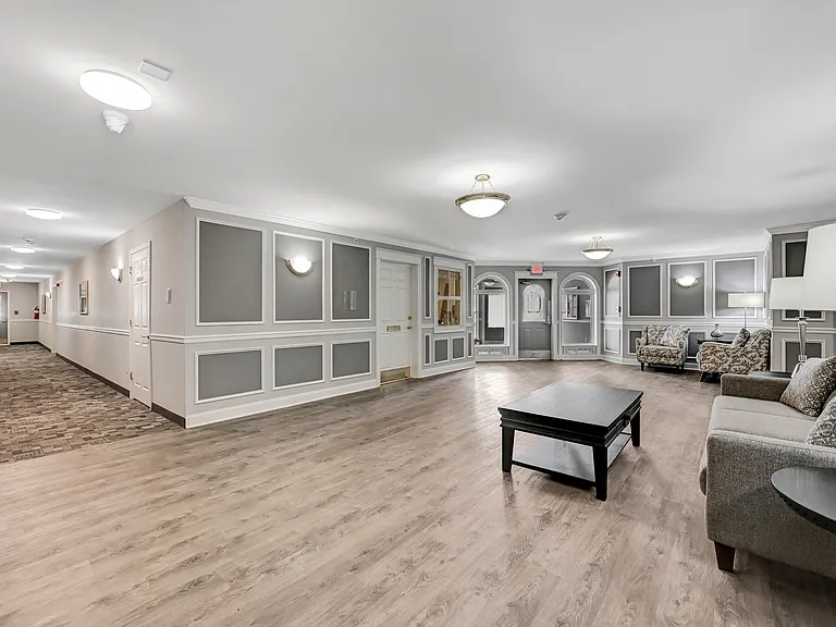 Kings View Apartments — Photo 5