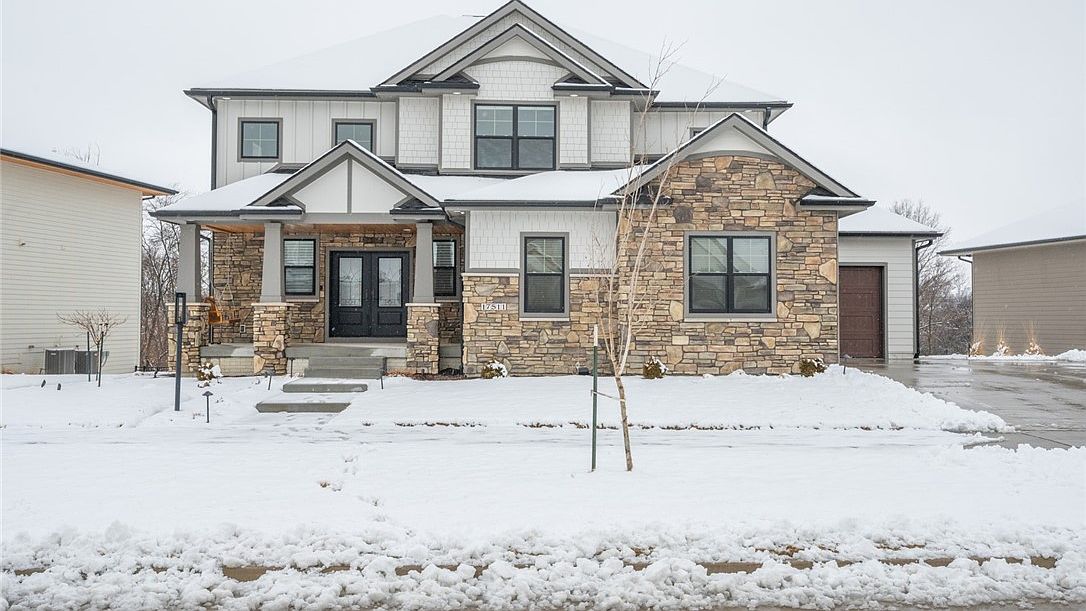 17511 Berkshire Pkwy, Clive, IA 50325 Zillow