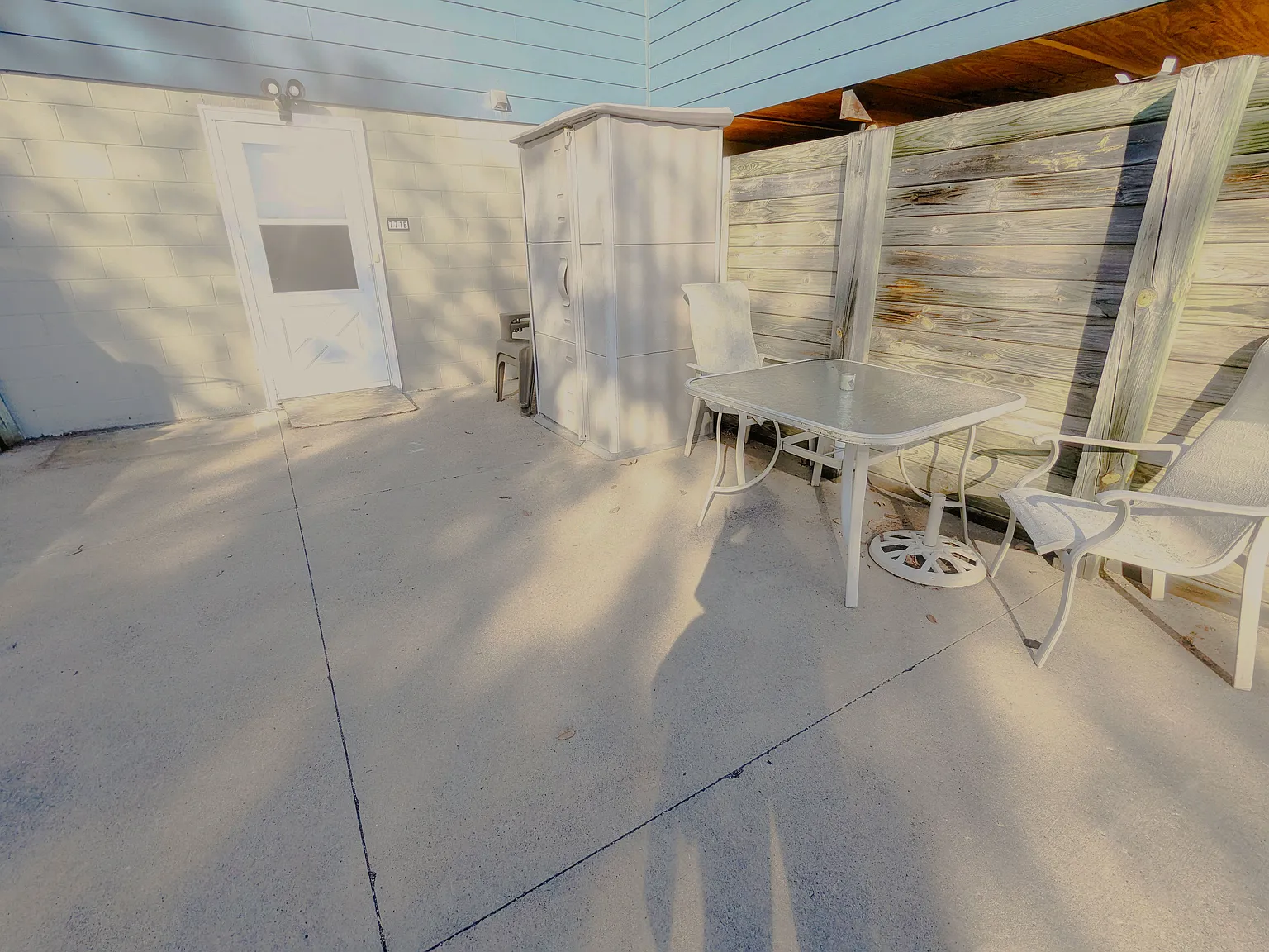 2 bed, 1024 sqft, $1,345 — Photo 2