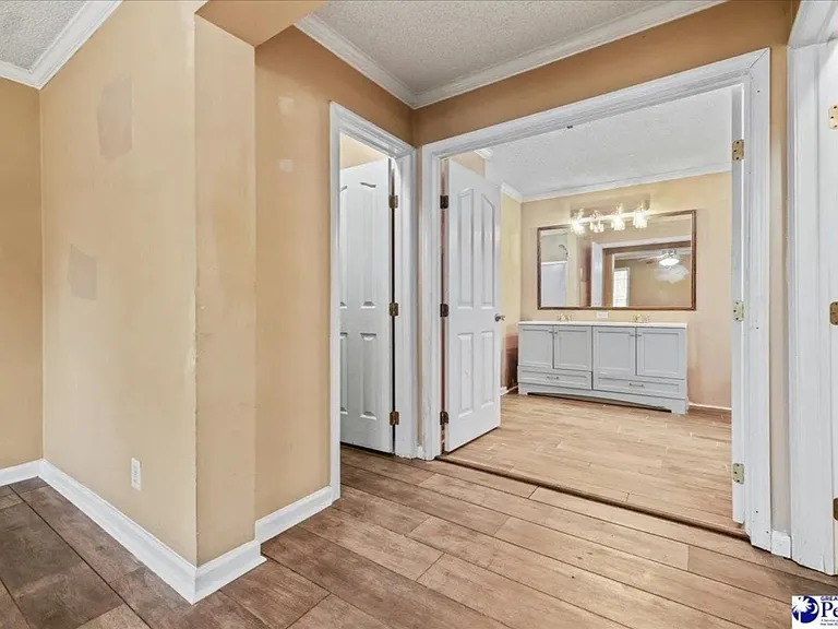 3016 Greystone Cir #MAIN — Photo 11