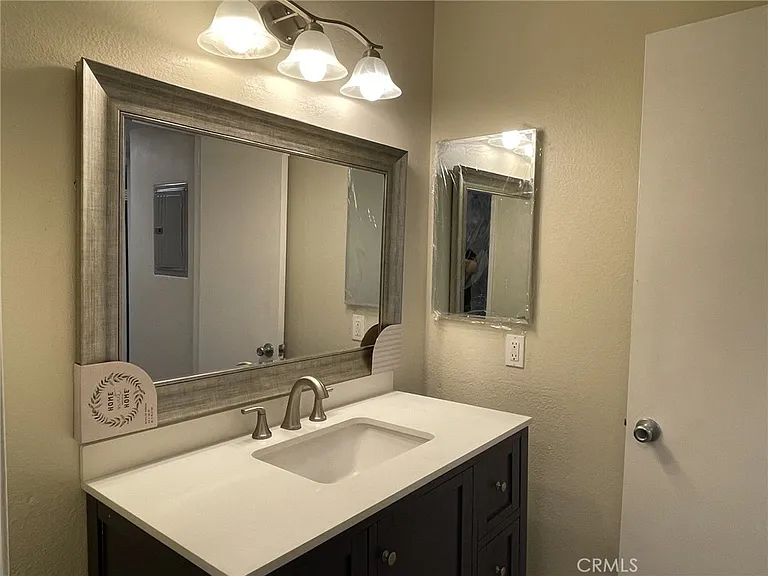 5700 Etiwanda Ave #240 — Photo 29