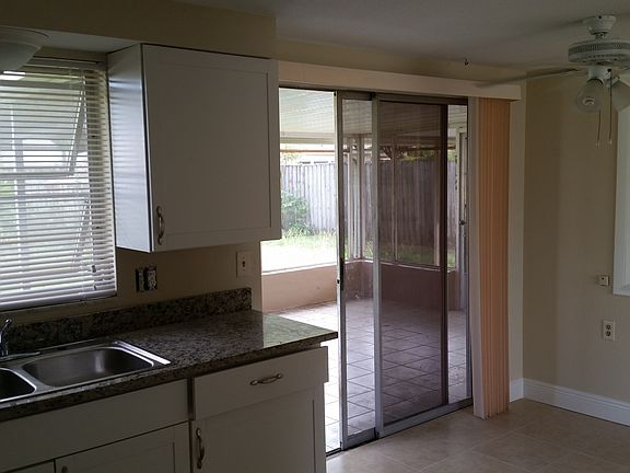 5th image of 5140 Sandalwood Dr