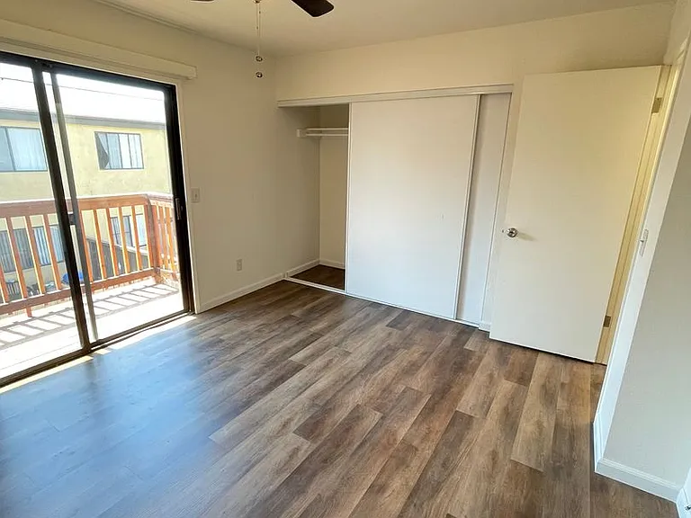 160 (1077 Alaska) — Photo 15