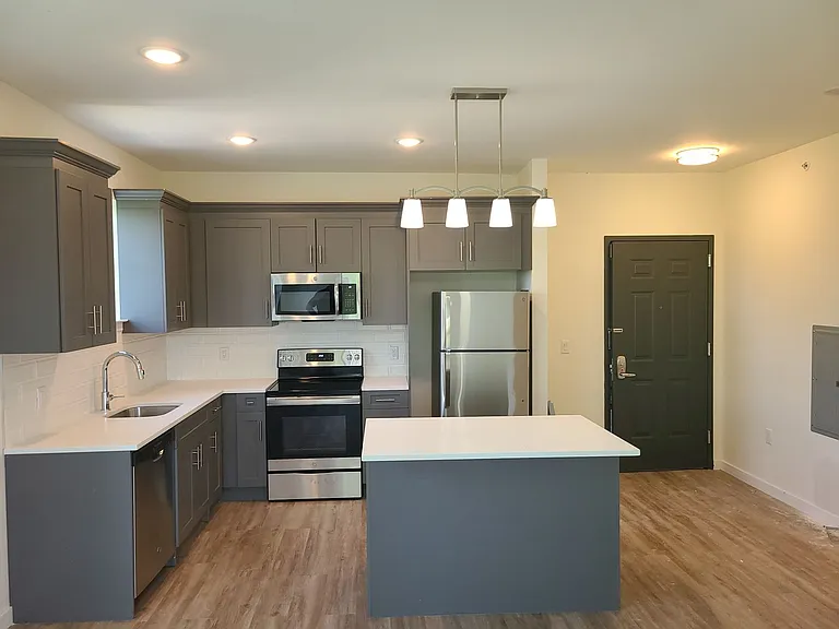 Lexington Riverview — Photo 2