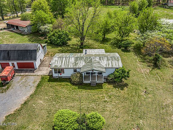2nd image of 223 Reed Rd