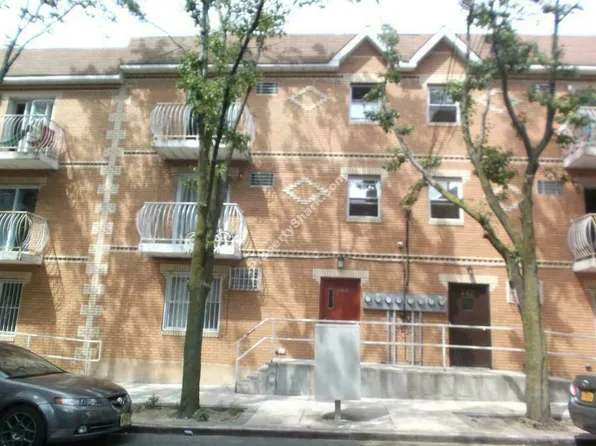 585 E 178th St, Bronx, NY 10457