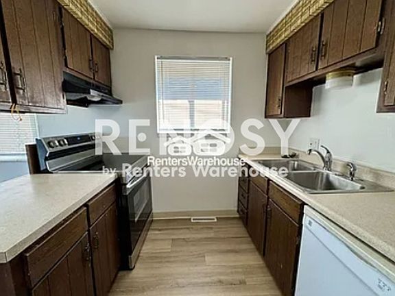 5th image of 9846 W 22nd Pl