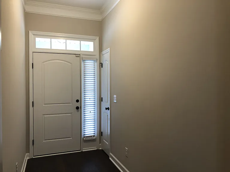 5029 Copse Dr — Photo 2