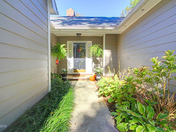 2nd image of 7225 Walnut Wood Dr