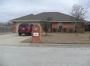 102 Lonesome Dove Dr, Navasota, TX 77868