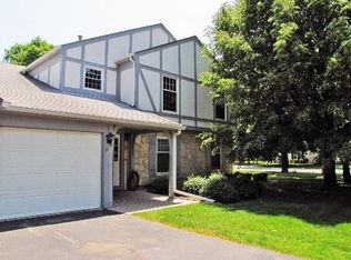 2110 Lancaster Cir APT 101-A, Naperville, IL 60565