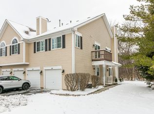 654 Silver Creek Rd #654, Woodstock, IL 60098