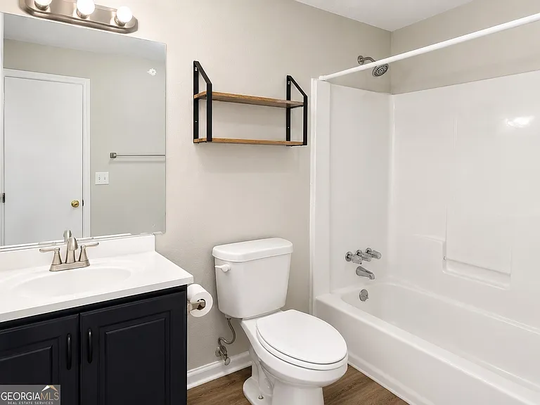 339 Desiree Dr — Photo 8