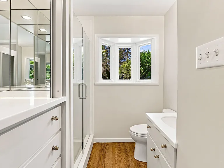 820 Eucalyptus Ave — Photo 27