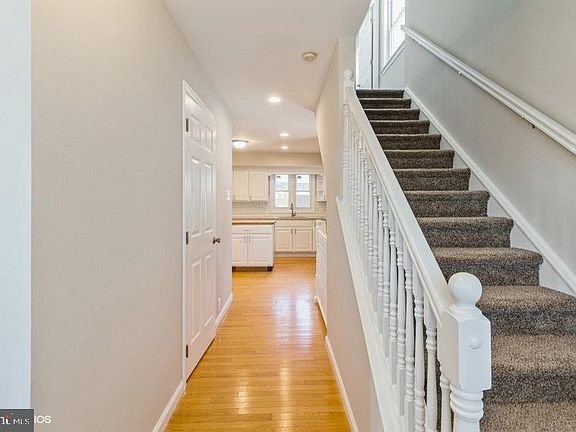 2nd image of 213 Buchanan Ave