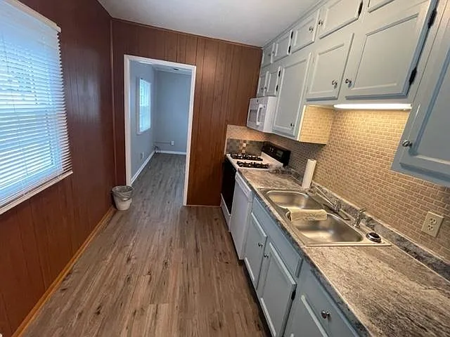 529 W Park Blvd — Photo 6