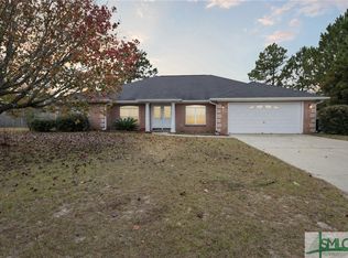 1834 Lawnwoods Dr, Hinesville, GA 31313