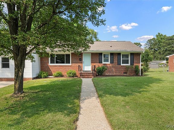 2nd image of 602 Trellis Ln