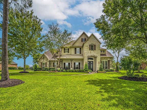 2nd image of 1848 Lake Landing Dr