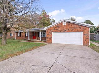 4322 Spruce Dr, Newburgh, IN 47630