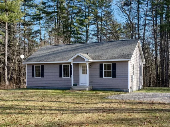 5 Greene Avenue, North Canaan, CT 06018