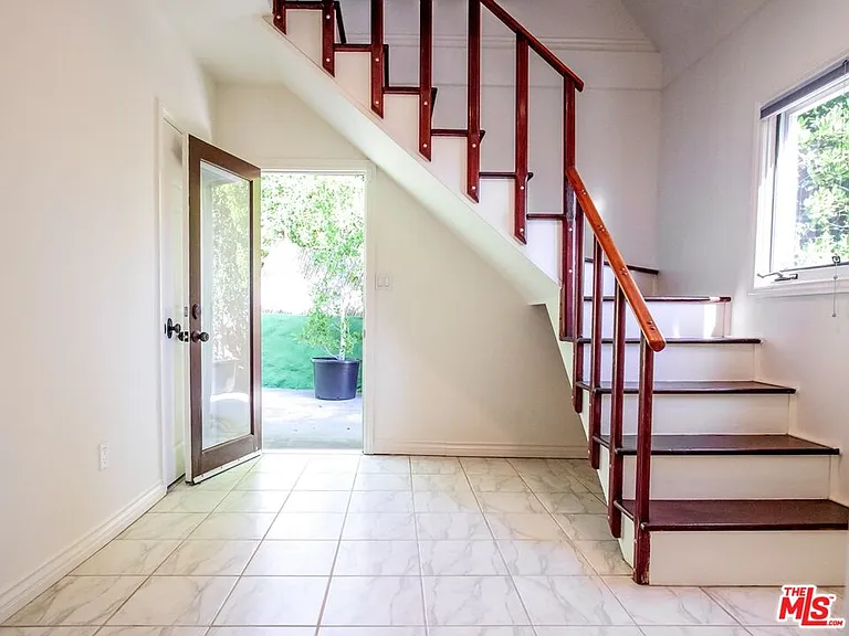 2239 Vista Del Mar Pl — Photo 15