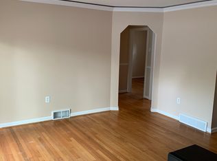 6777 Dandison Blvd, West Bloomfield, MI
