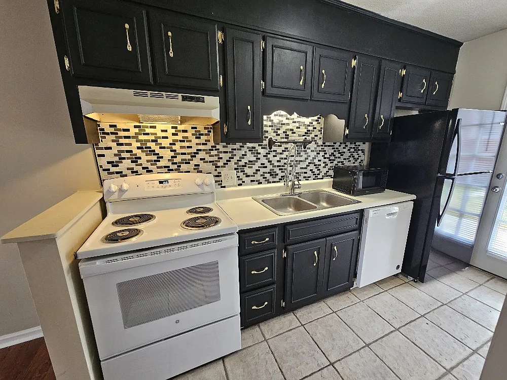 2 bed, 875 sqft, $1,000 — Photo 3