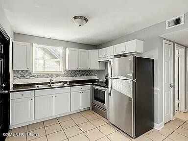 3rd image of 5838 YELLOW PINE Court
