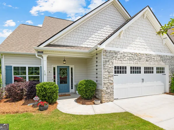 10 Georgian Oaks Ct, Newnan, GA 30265