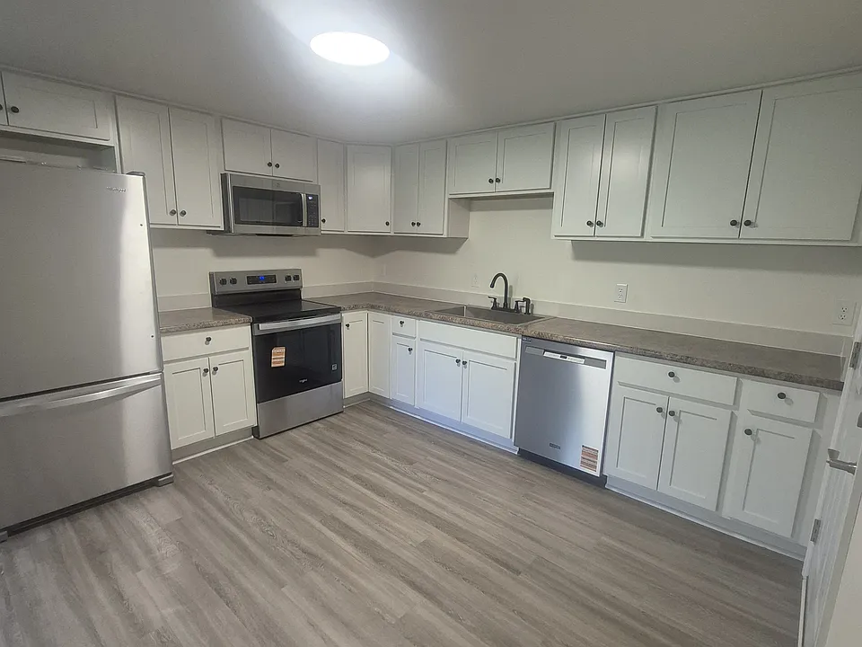 4440 Clear Shade Dr #1