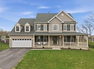 122 Revere Dr, Charles Town, WV