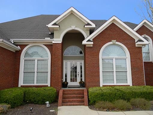 2nd image of 1311 Spring Branch Dr NE