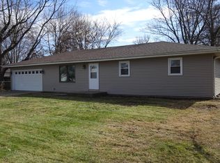 502 Sherman St, Pawnee, IL